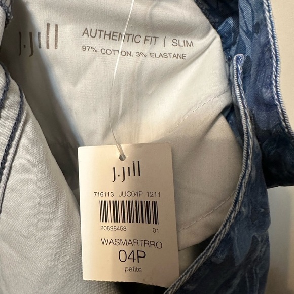 J Jill NWT Floral Authentic Fit Slim Jeans Size 4P Classic Preppy - Picture 3 of 4